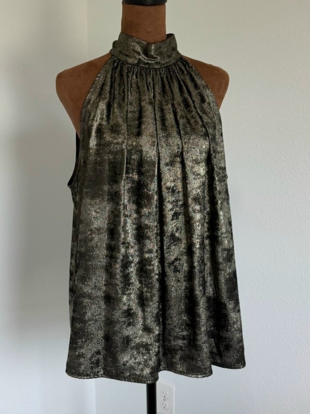 BCBGMAXAZRIA Sleeveless Halter Tie Neck Black/Gold Blouse Women's Size M
